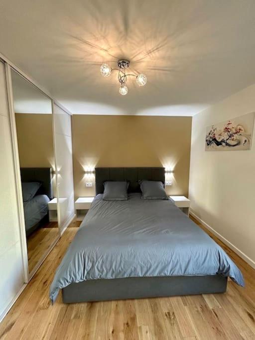 Splendid 92M2 Renovated, 4 Rooms ชารองตอน-เลอ-ปองต์ ภายนอก รูปภาพ