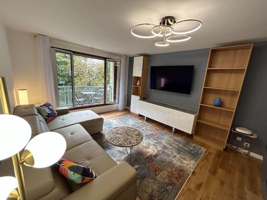 Splendid 92M2 Renovated, 4 Rooms ชารองตอน-เลอ-ปองต์ ภายนอก รูปภาพ
